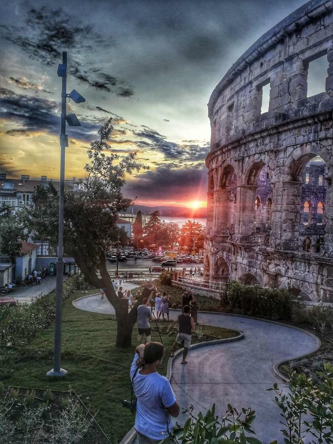 Marin Center Pula